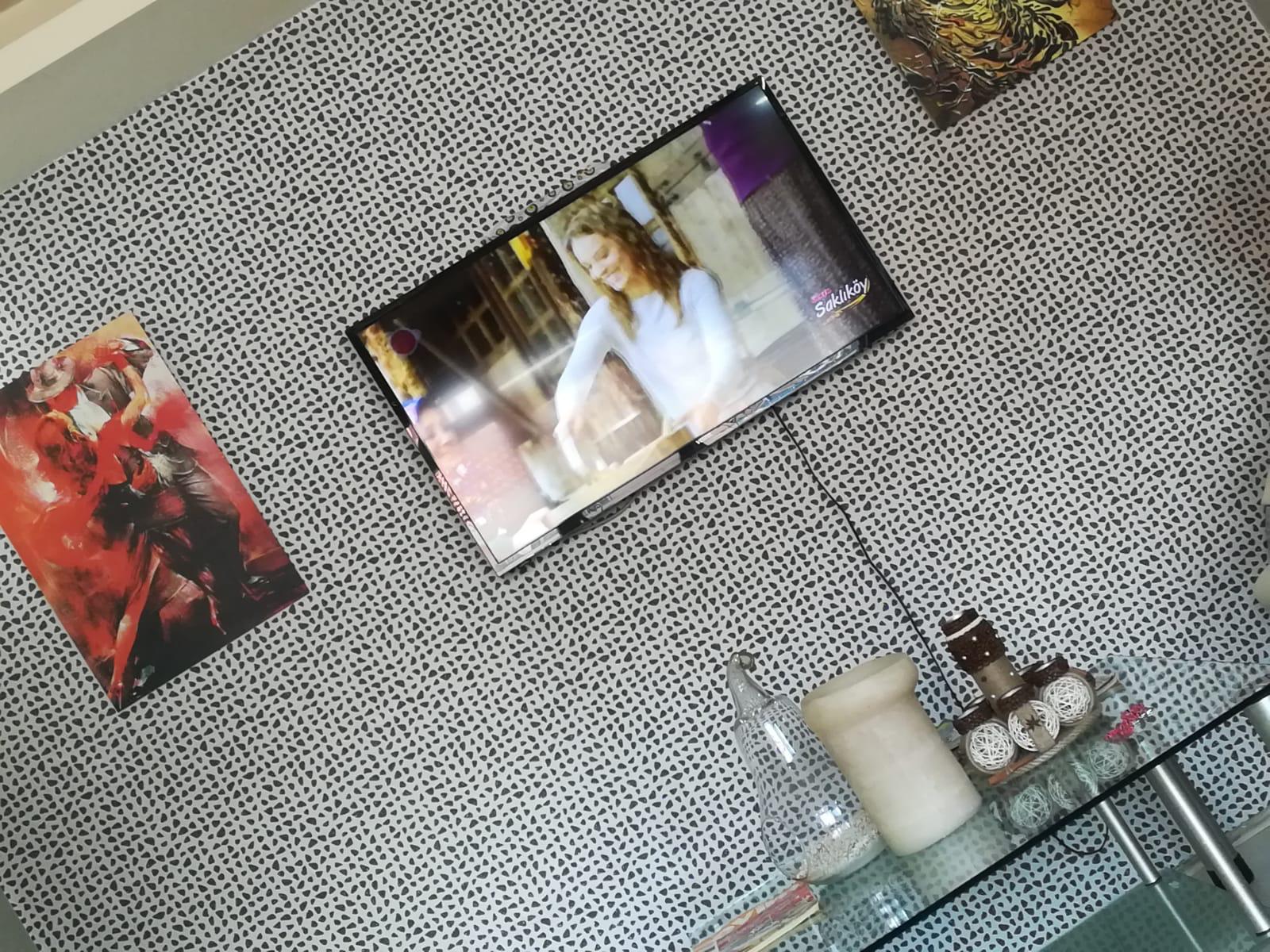 6.His Fal Cafe